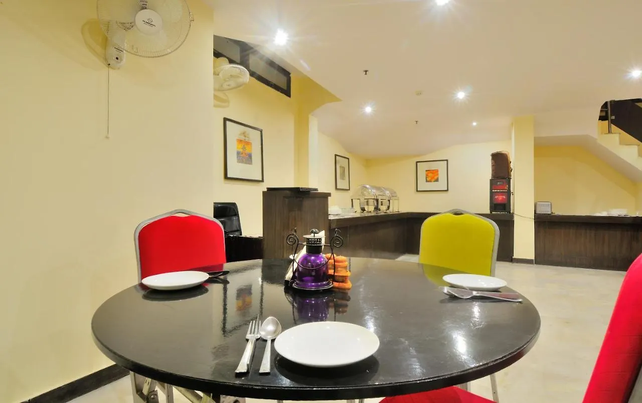 Hotel Aura @Airport New Delhi
