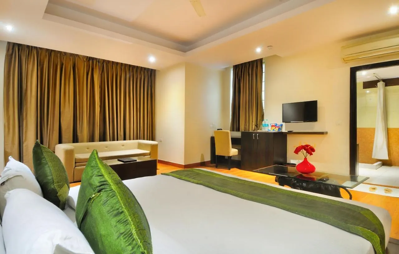 Hotel Aura @Airport New Delhi 3*,